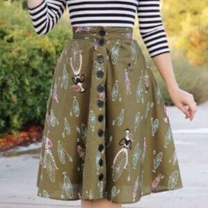 Trashy Diva Circle Skirt in Meme Time, Size 8 NWT- New